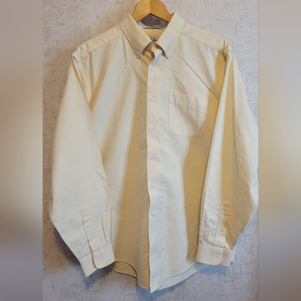 L.L. Bean Men's Light Yellow Button-Down Shirt